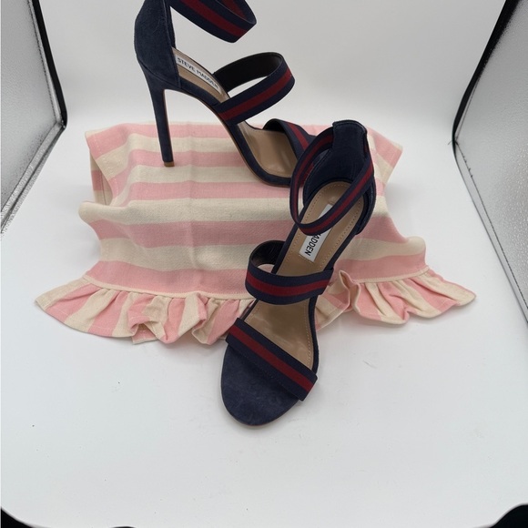 Steve Madden Blue Embellish Sandals – ICETIME LUXE Steve Madden Blue and Red Strappy Sandals